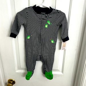 Just One You (by Carters) size 3 month baby zipper sleeper - NWT